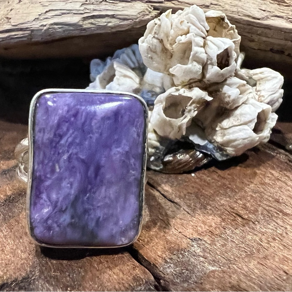 Artisan NWT Bali Thailand Ring Charoite  Sterling Rectangular Large Dome Purple